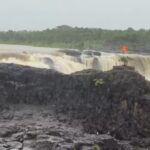 पैनगंगा में उफान, दहाड़ता सहस्त्रकुंड बना आकर्षण का केंद्र; हजारों पर्यटकों की भीड़